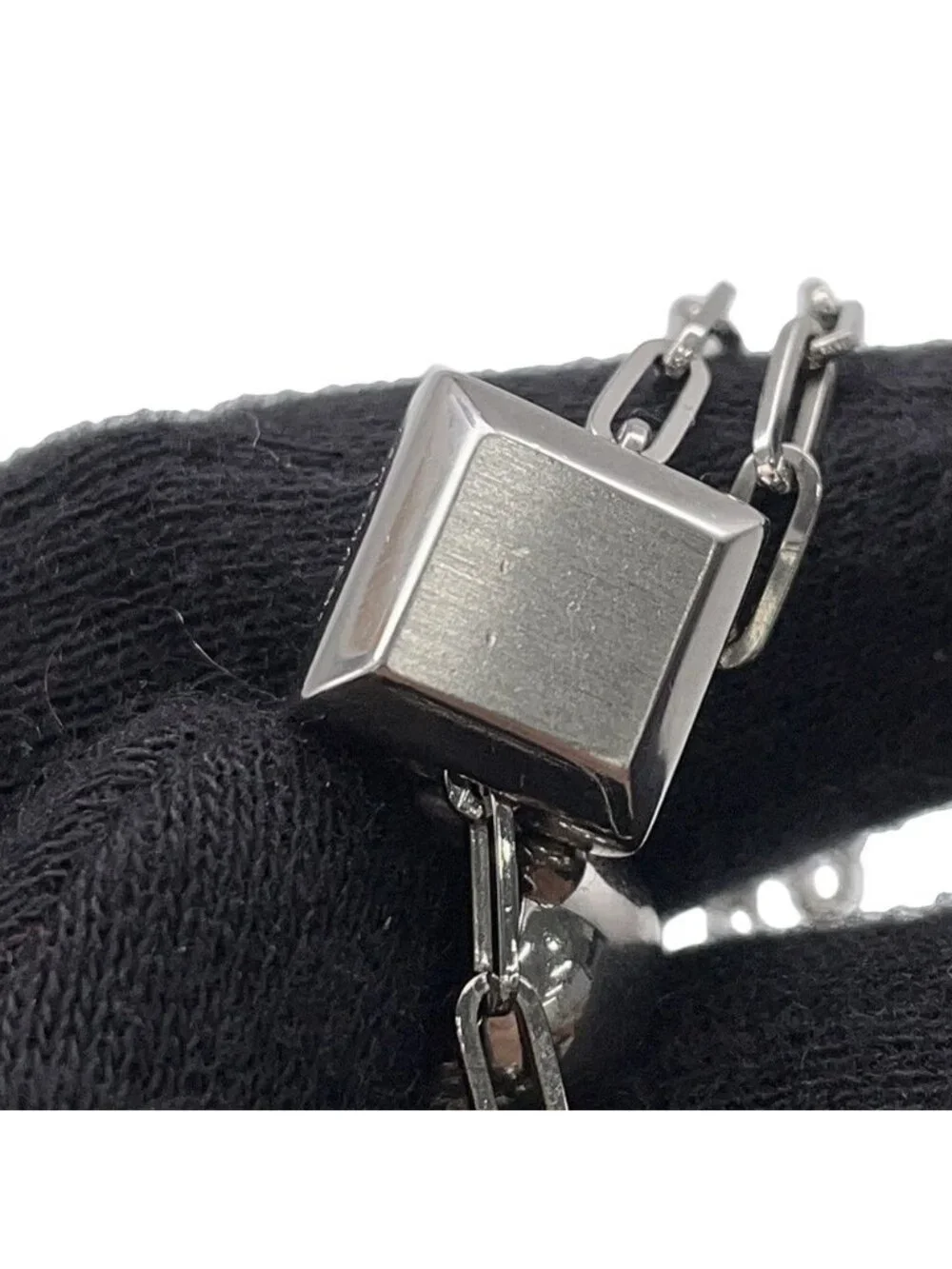 Hermes Necklace Talisman Dragon Motif Metal Ascending Sari
